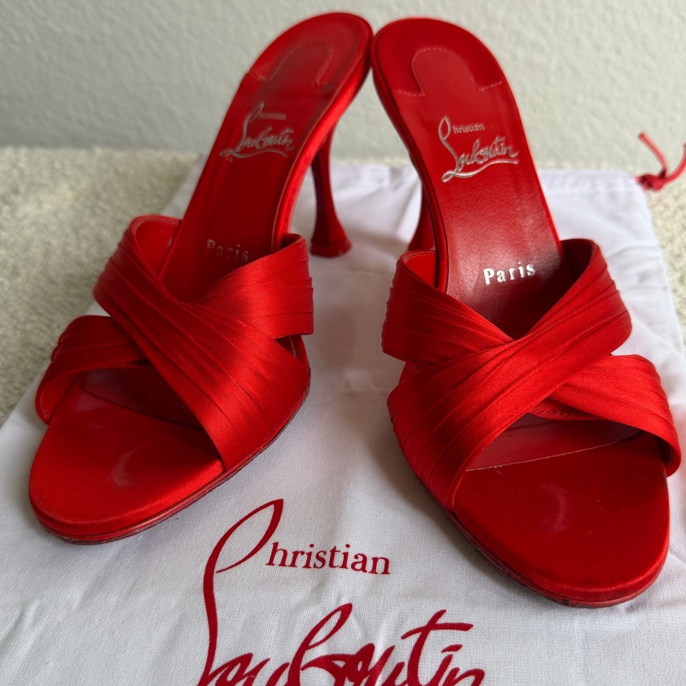 AUTHENTIC Christian Louboutin Nicol is Back Red Sandal Heels in size 38.5 EU